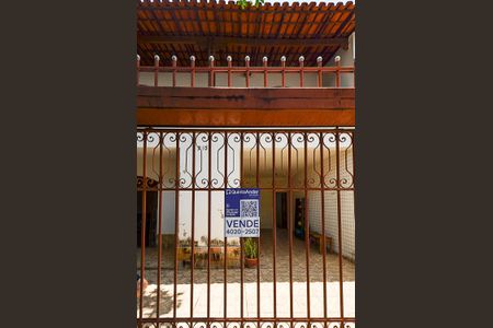 Casa à venda com 250m², 6 quartos e 2 vagas Casa à venda com 250m², 6 quartos e 2 vagasPlaca Instalada 02-12-2025-YOJA-123