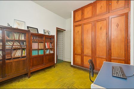 Casa à venda com 250m², 6 quartos e 2 vagas Casa à venda com 250m², 6 quartos e 2 vagasSuíte 1