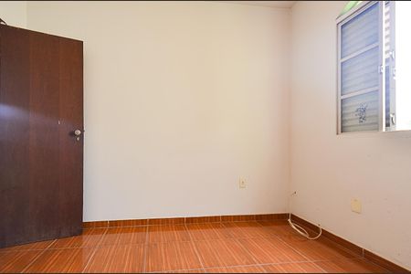 Casa à venda com 250m², 6 quartos e 2 vagas Casa à venda com 250m², 6 quartos e 2 vagasQuarto 2