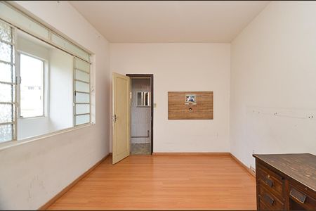 Casa à venda com 250m², 6 quartos e 2 vagas Casa à venda com 250m², 6 quartos e 2 vagasSuíte 3