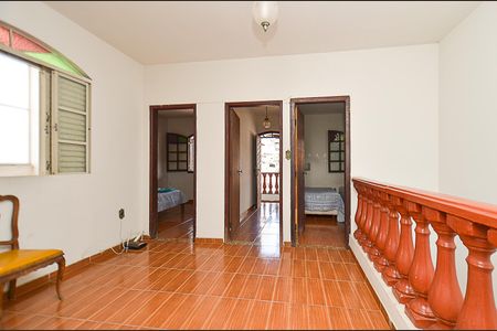 Casa à venda com 250m², 6 quartos e 2 vagas Casa à venda com 250m², 6 quartos e 2 vagasSala 2 Pavimento