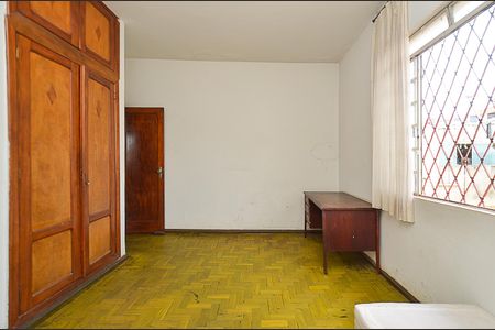 Casa à venda com 250m², 6 quartos e 2 vagas Casa à venda com 250m², 6 quartos e 2 vagasSuíte 2