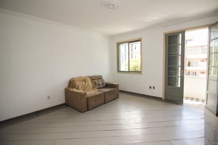 Apartamento à venda com 120m², 3 quartos e sem vagaSala