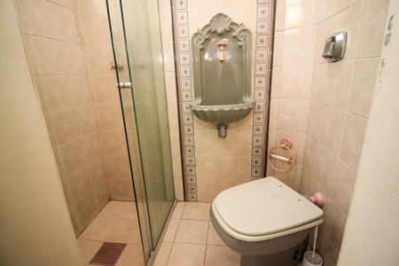 Apartamento à venda com 120m², 3 quartos e sem vagaBanheiro da Suíte