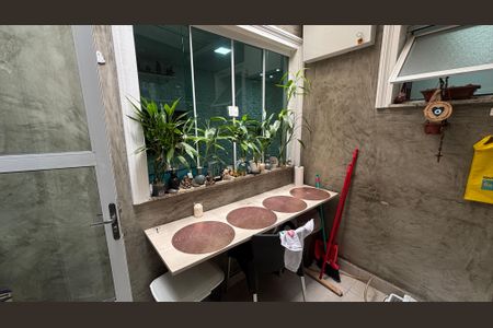 Apartamento à venda com 46m², 2 quartos e 1 vagaÁrea de Serviço