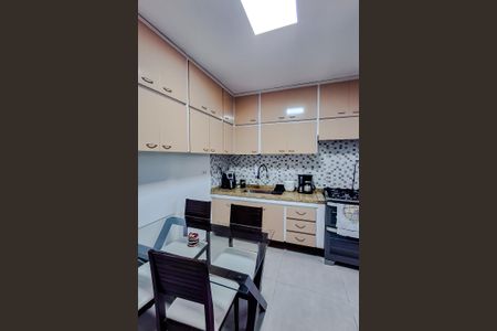 Apartamento à venda com 100m², 3 quartos e 2 vagasCozinha