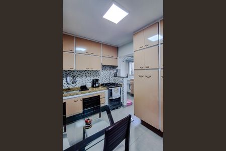 Apartamento à venda com 100m², 3 quartos e 2 vagasCozinha