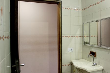 Casa à venda com 150m², 5 quartos e 2 vagasBanheiro 2 (casa 1)