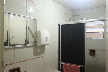 Casa à venda com 150m², 5 quartos e 2 vagasBanheiro 1 (casa 1)