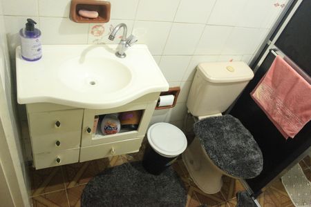 Casa à venda com 150m², 5 quartos e 2 vagasBanheiro 1 (casa 1)