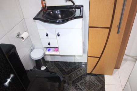 Casa à venda com 150m², 5 quartos e 2 vagasBanheiro (casa 2)