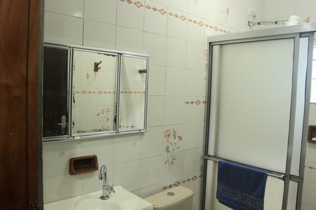 Casa à venda com 150m², 5 quartos e 2 vagasBanheiro 2 (casa 1)