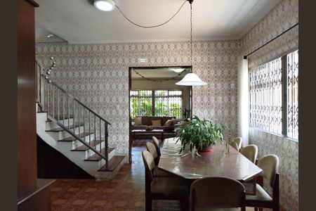 Casa à venda com 300m², 4 quartos e 4 vagasSala de jantar