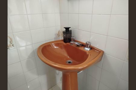 Casa à venda com 300m², 4 quartos e 4 vagasEdícula: banheiro 5