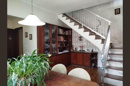 Casa à venda com 300m², 4 quartos e 4 vagasSala de jantar