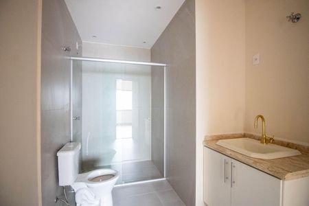 Casa para alugar com 146m², 3 quartos e 4 vagasBanheiro da Suíte 