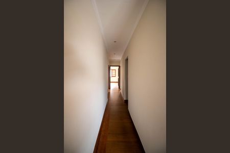 Casa para alugar com 146m², 3 quartos e 4 vagasCorredor 