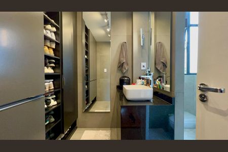 Apartamento à venda com 75m², 2 quartos e sem vagaBanheiro da Suíte 2