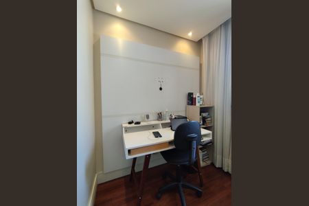 Apartamento à venda com 68m², 2 quartos e 2 vagasSala