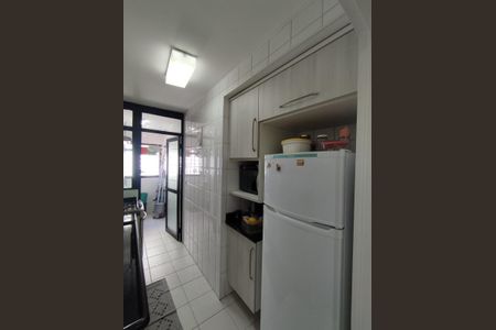 Apartamento à venda com 68m², 2 quartos e 2 vagasCozinha - Armários