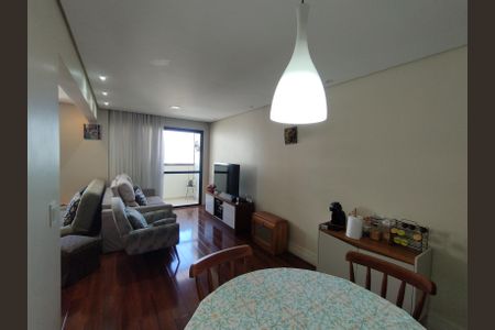 Apartamento à venda com 68m², 2 quartos e 2 vagasSala 