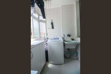 Apartamento à venda com 70m², 2 quartos e 1 vagaÁrea de Serviço