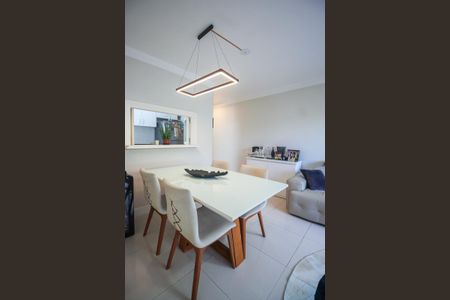 Apartamento à venda com 70m², 2 quartos e 1 vagaSala