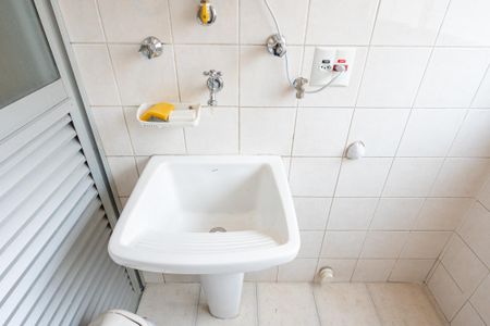 Apartamento à venda com 75m², 3 quartos e 2 vagasLavanderia