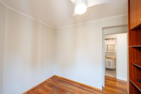 Apartamento à venda com 75m², 3 quartos e 2 vagasQuarto 2