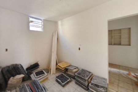Casa para alugar com 220m², 2 quartos e 3 vagasEdícula - Sala