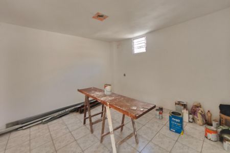 Casa para alugar com 220m², 2 quartos e 3 vagasEdícula - Sala