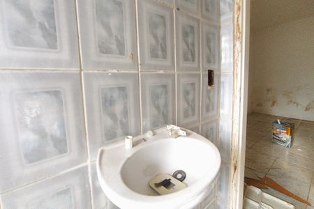 Casa para alugar com 220m², 2 quartos e 3 vagasEdícula - Banheiro