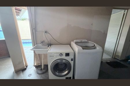 Casa para alugar com 50m², 1 quarto e 1 vagaÁrea de Serviço