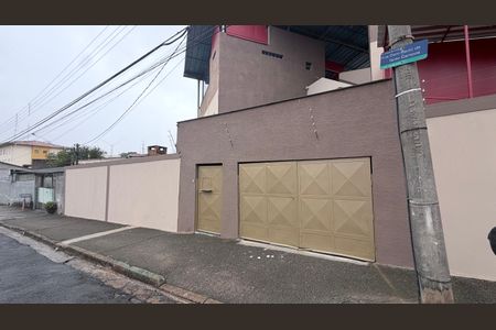 Casa para alugar com 50m², 1 quarto e 1 vagaFachada