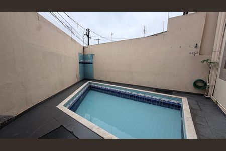 Casa para alugar com 50m², 1 quarto e 1 vagaPiscina