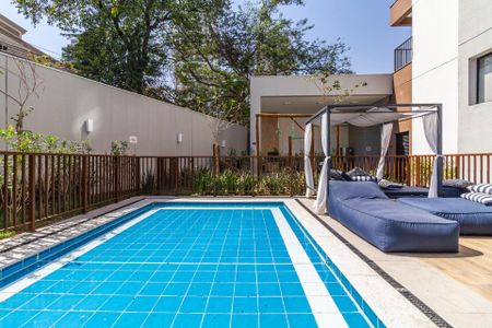 Studio para alugar com 25m², 1 quarto e sem vaga Studio para alugar com 25m², 1 quarto e sem vagaÁrea comum - Piscina