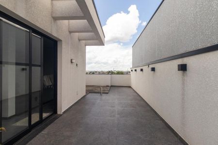 Casa de condomínio para alugar com 215m², 2 quartos e 3 vagasTerraço