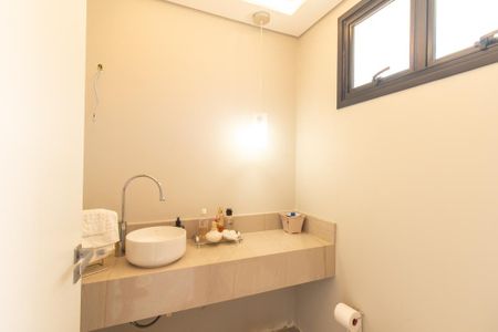 Casa de condomínio para alugar com 215m², 2 quartos e 3 vagasLavabo