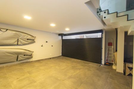 Casa de condomínio para alugar com 215m², 2 quartos e 3 vagasGaragem e Área de Serviço