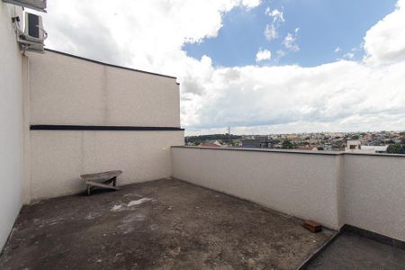 Casa de condomínio para alugar com 215m², 2 quartos e 3 vagasTerraço