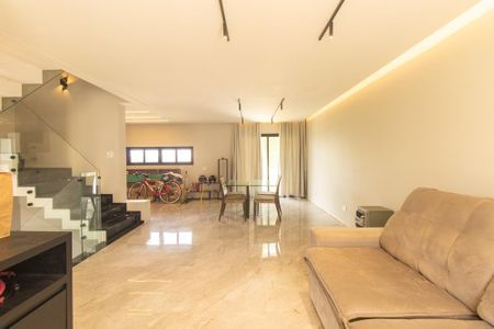 Casa de condomínio para alugar com 215m², 2 quartos e 3 vagasSala