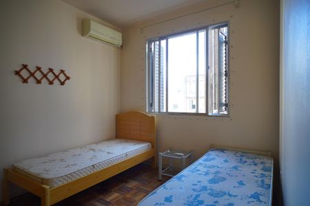 Quarto  de apartamento à venda com 1 quarto, 43m² em Centro Histórico, Porto Alegre