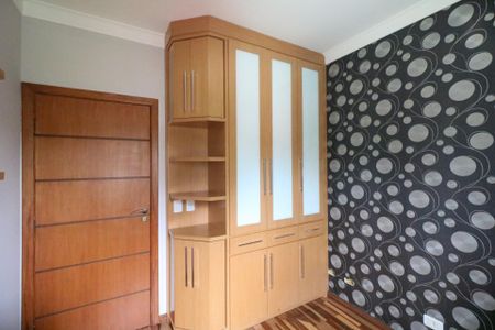 Casa à venda com 383m², 4 quartos e 5 vagasEscritório