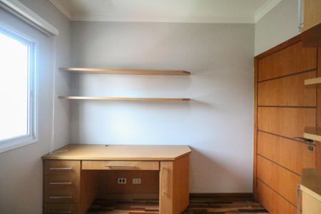 Casa à venda com 383m², 4 quartos e 5 vagasEscritório