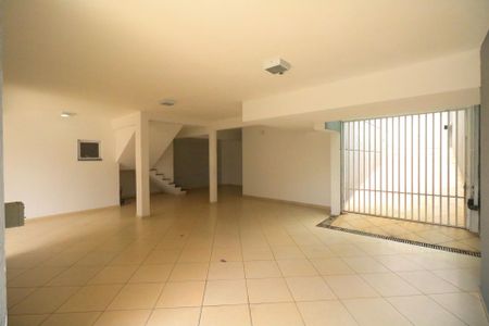 Casa à venda com 383m², 4 quartos e 5 vagasGaragem