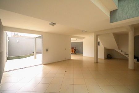 Casa à venda com 383m², 4 quartos e 5 vagasGaragem