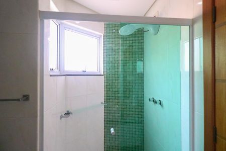 Casa à venda com 383m², 4 quartos e 5 vagasBanheiro da Suíte 3