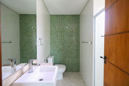 Casa à venda com 383m², 4 quartos e 5 vagasBanheiro da Suíte 3