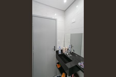 Casa à venda com 102m², 2 quartos e 1 vagaBanheiro