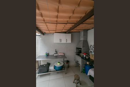 Casa à venda com 102m², 2 quartos e 1 vagaÁrea de Serviço